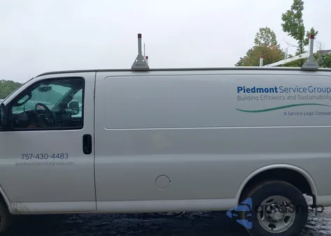 2017 Chevrolet Express 2500 Work Van from USA, damaged, VIN 1GCWGAFF8H1184147